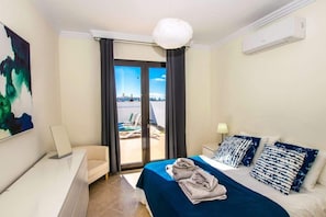 4 chambres, fer et planche à repasser, accès au Wi-Fi (inclus)