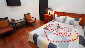 Double Room | WiFi (free), bed sheets - Flamingo Garden Homestay (Da Nang)