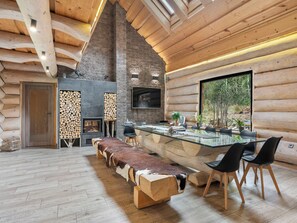 Dining - Srub Kuří by Interhome (Benesov nad Cernou)