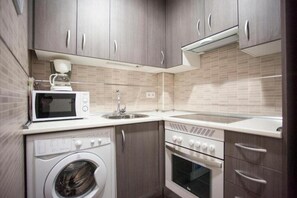 Private kitchen - Fuencarral 50 Apartaments (Madrid)