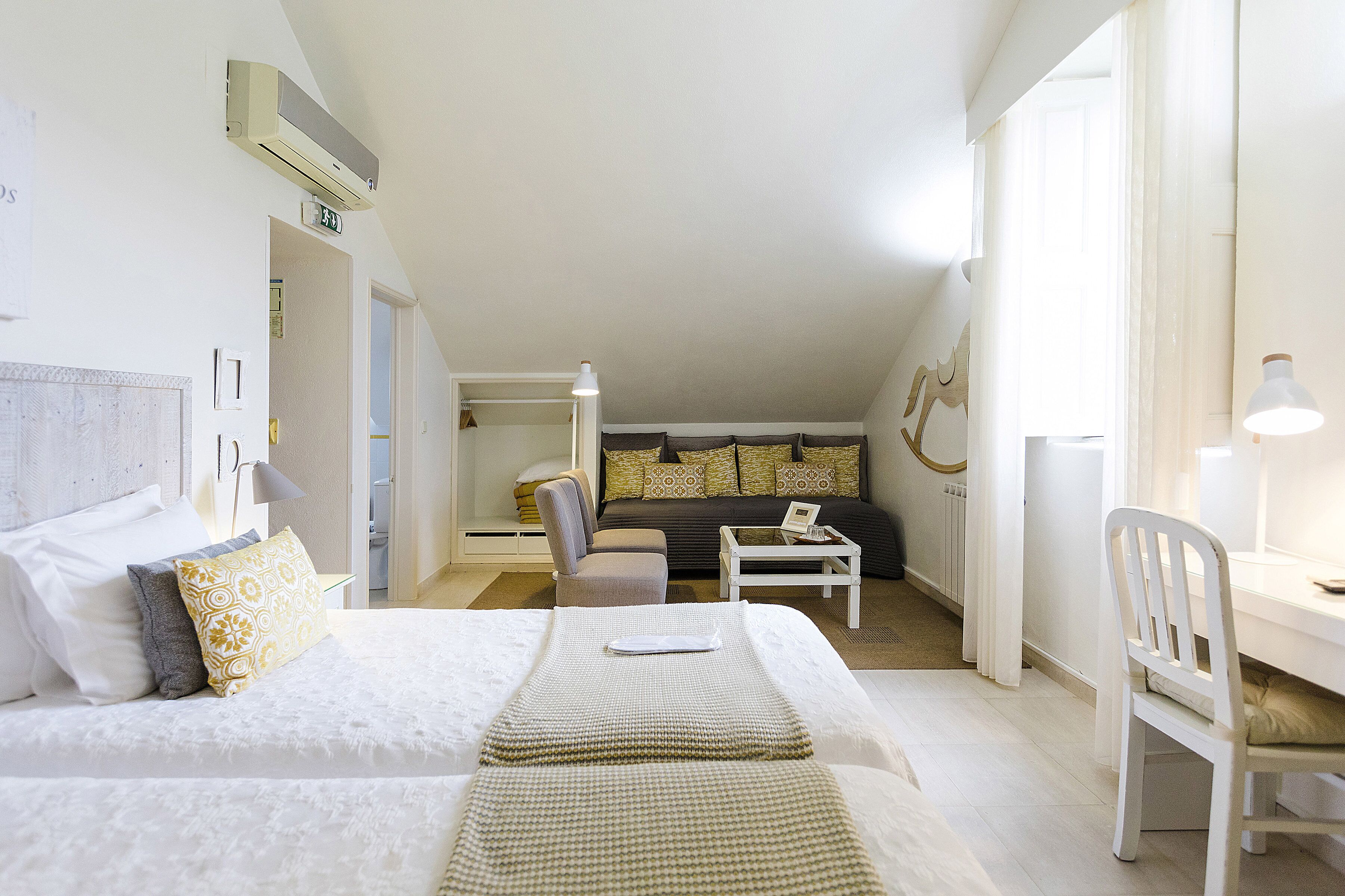 twin room (attic) | 1 bedroom, desk, soundproofing, free wifi