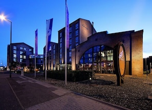 Exterior - Altes Stahlwerk Business & Lifestyle Hotel (Neumuenster)