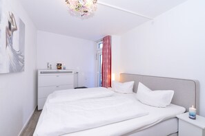 Comfort Apartment, 1 Bedroom, Balcony (Standard) | 1 bedroom, in-room safe, individually decorated, individually furnished - Familienhotel Kleinwalsertal (Mittelberg)