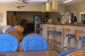 Bar (on property) - Hostal Katya (Calvia)