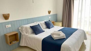 Double Room, Balcony, Sea View | Free WiFi