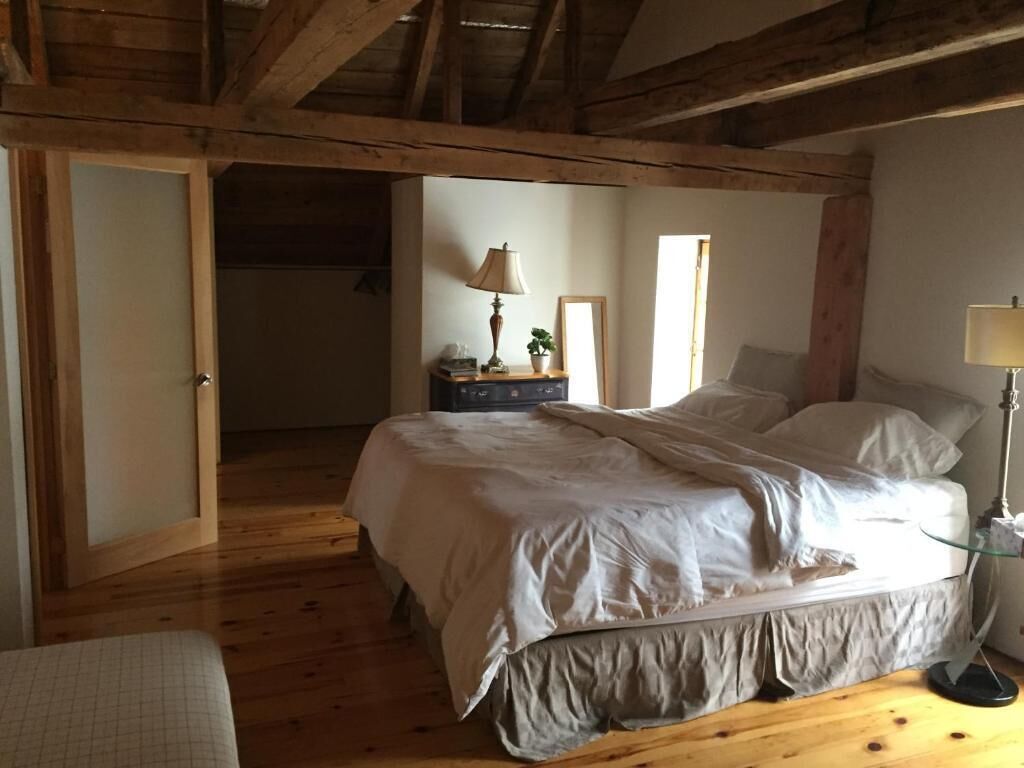 2 多间卧室、办公桌、熨斗/熨衣板、免费 WiFi