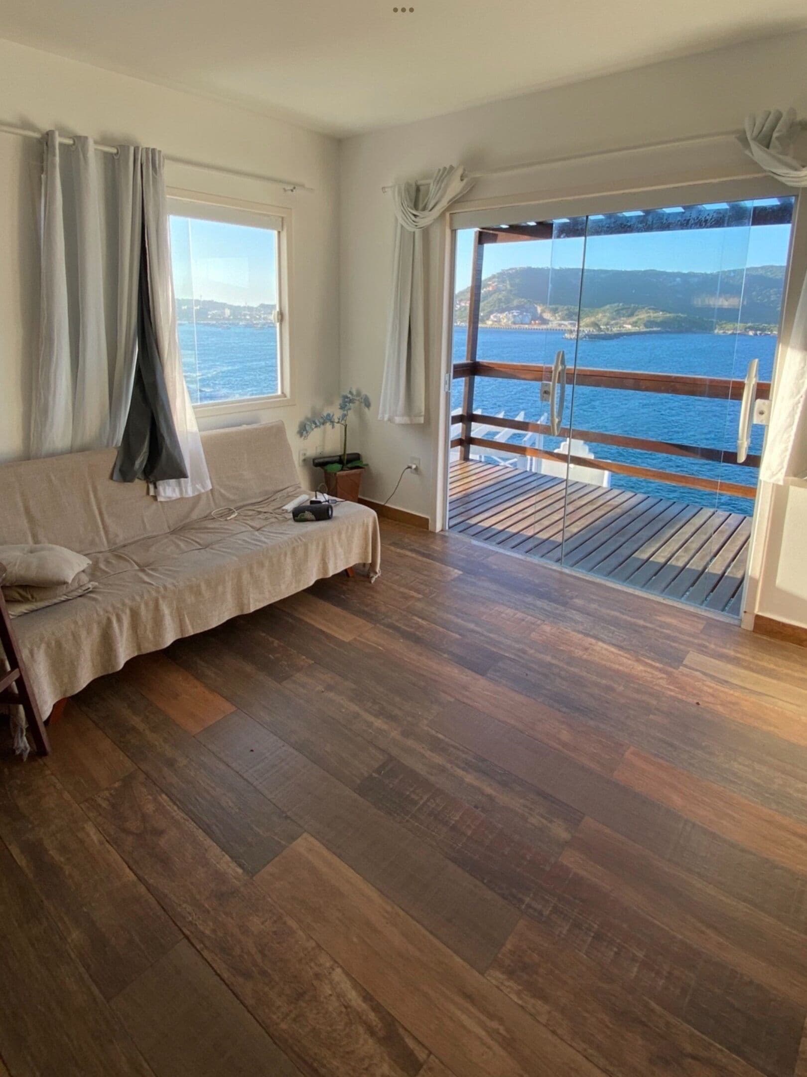 Bagian depan properti