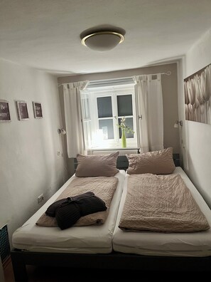 3 Schlafzimmer, Bügeleisen/Bügelbrett, Reisekinderbett, kostenloses WLAN