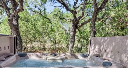 Coyote Cabin- Wimberley, Stargazing, Couples
