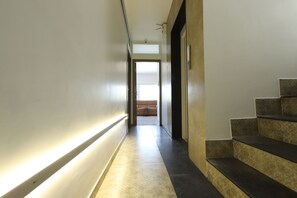 Hallway - SIRA ROOMS (Bengaluru)