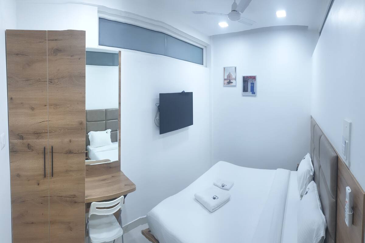 Habitación Deluxe | Tabla de planchar con plancha y wifi gratis 