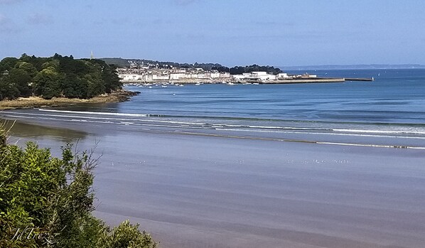 Plage à proximité, serviettes de plage
