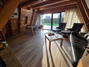 TV - Vacation cottage Blume, Germany (Wittmund)