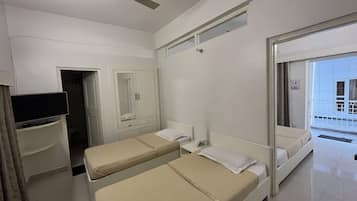 Laptop workspace, free WiFi, bed sheets