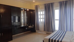 Deluxe Room | Laptop workspace, free WiFi, bed sheets - Gautam Residency Chamba (Tehri)