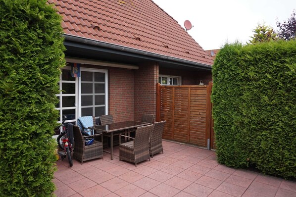 屋外ダイニングエリア