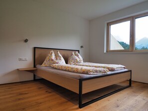 2 habitaciones, cuna de viaje, wifi y ropa de cama