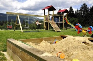 Children’s activities - Chalets und Apartments Hauserhof (Hermagor-Pressegger See)