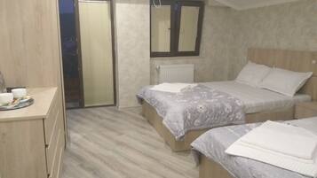 Premium Triple Room | Free WiFi