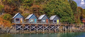 Newly remodeled studio apartment with lake access