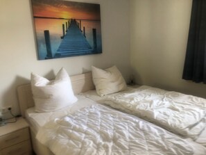 2 Schlafzimmer, Reisekinderbett, WLAN