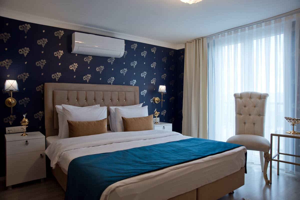 In-room safe, desk, soundproofing, iron/ironing board (on request)
