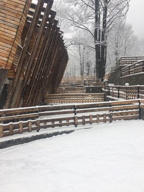 Front of property - Meshtekna (Brezovicë)