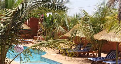 Appartement dans petite propriété avec piscine