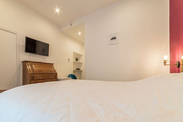 1 chambre, bureau, Wi-Fi, draps fournis