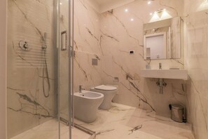 Doccia, bidet