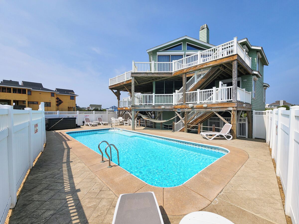Oceanfront, Duck, 5 BR, 4.5BA, Private Pool & Hot Tub
