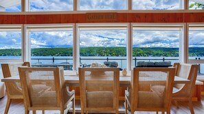 تناول الطعام