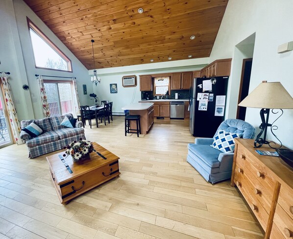 Smart-TV, Kamin, Videospielkonsole, Netflix