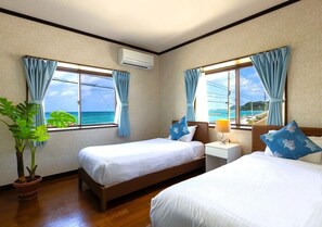 3 室のベッドルーム、デスク、WiFi (無料)、ベッドシーツ