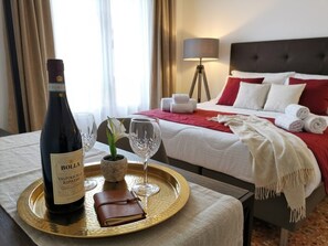 2 bedrooms, desk, iron/ironing board, free WiFi