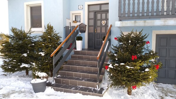 Property entrance - Bluebell (Mengusovce)