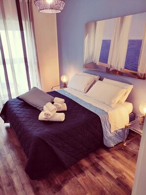 2 bedrooms, in-room safe, iron/ironing board, travel crib