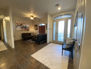 Smart TV, fireplace, DVD player, ping pong