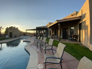 Ulkouima-allas, lämmitetty uima-allas