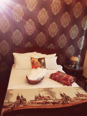 Traditional Room | Free WiFi, bed sheets