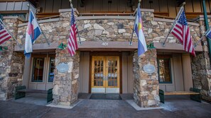 Exterior detail - Mountain Biking & Hot Tub Retreat at Winter Park (Winter Park)