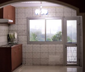 Refrigerador y microondas