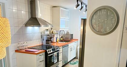 ¡Nuevo listado! Lovely Beach Bungalow 1 cuadra de la playa