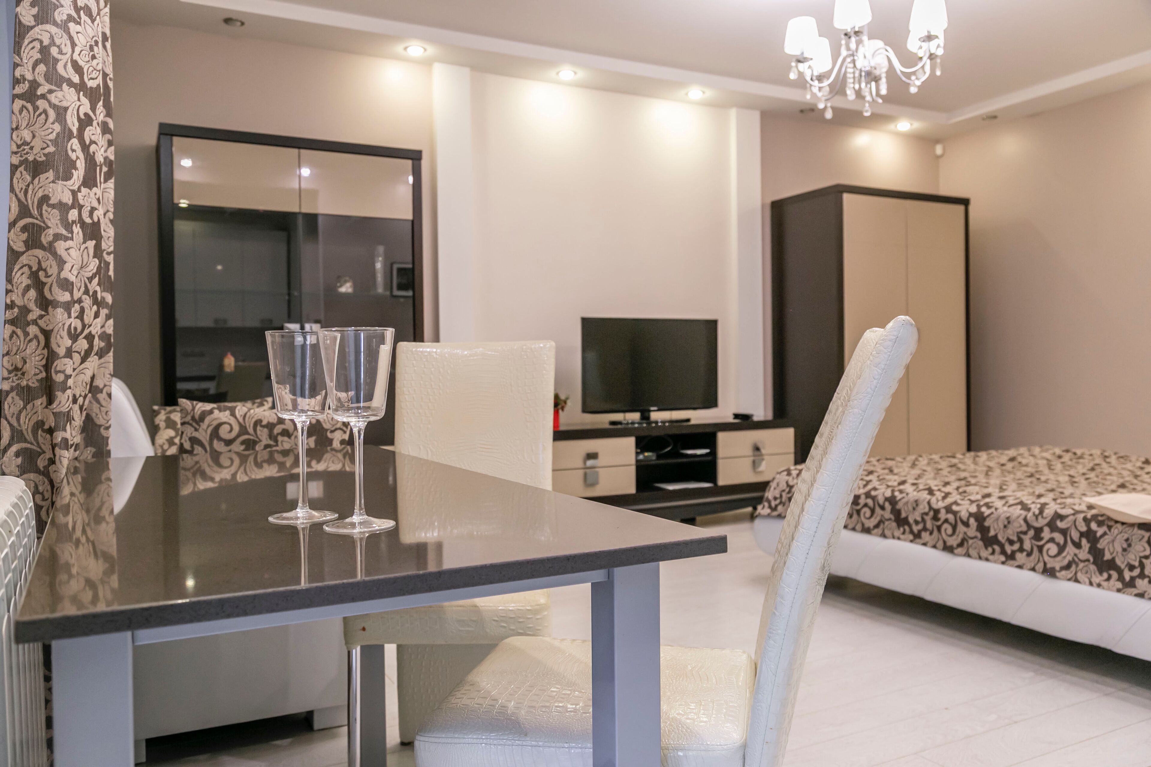 1 多间卧室、WiFi、床单