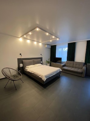 1 bedroom, WiFi, bed sheets - Apartment Mala Zhutomirska Str (Shevchenkivs'kyi district)