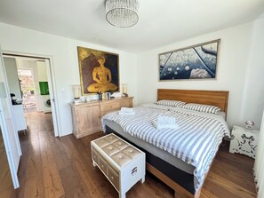 2 habitaciones, tabla de planchar con plancha y wifi gratis 