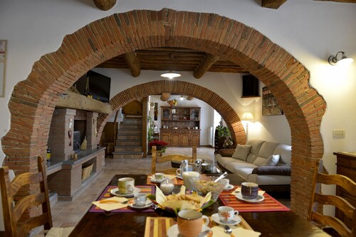 LAST-MINUTE!FANTASTIC PART OF RUSTIC IN THE VIEW ONLACOLLINE WITH PRIVATE POOL