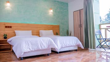 Habitación Deluxe | 1 habitación, ropa de cama de alta calidad y muebles diferentes