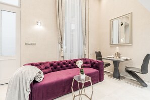 TV - Boutique Grand Zara No. 2 (VII. kerület)