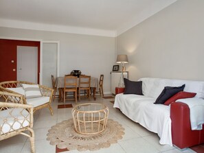 TV - Appartement Ilette - Welkeys (Antibes)